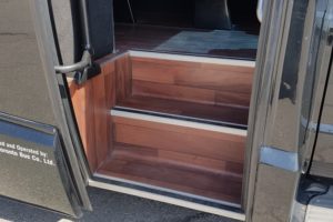 bus-steps-entrance